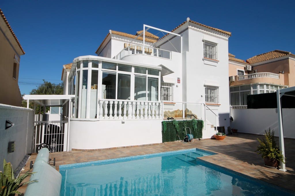 4 soverom Villa til salgs i San Miguel de Salinas med garasje - € 408 000 (Ref: 9707475)