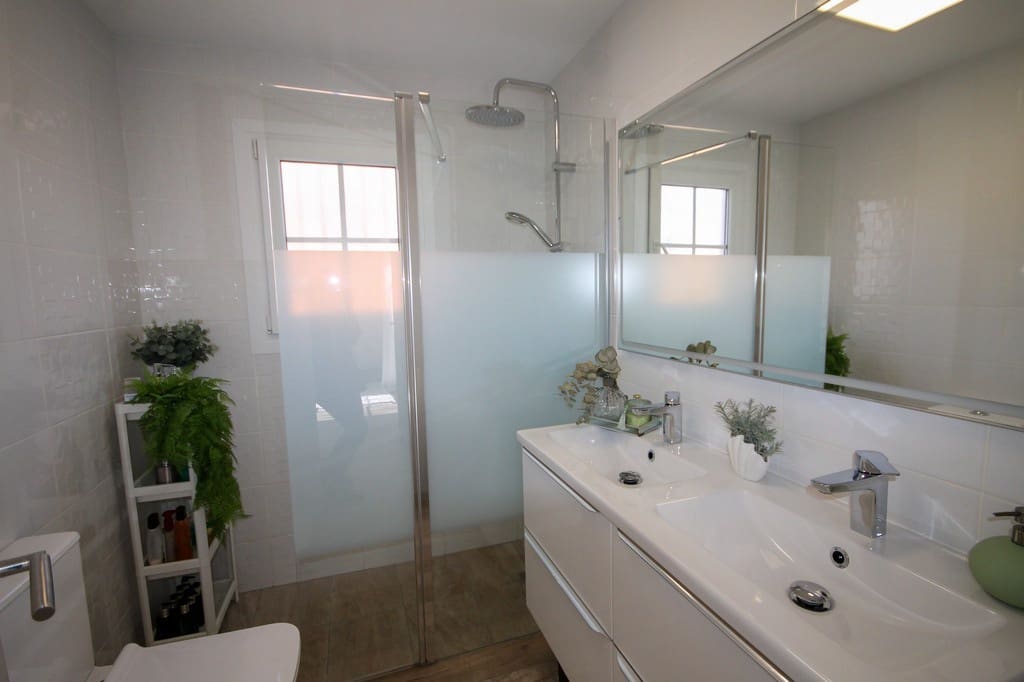 4 soverom Villa til salgs i San Miguel de Salinas med garasje - € 408 000 (Ref: 9707475)