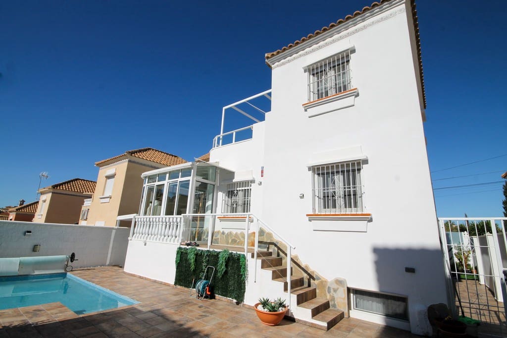 4 soverom Villa til salgs i San Miguel de Salinas med garasje - € 408 000 (Ref: 9707475)