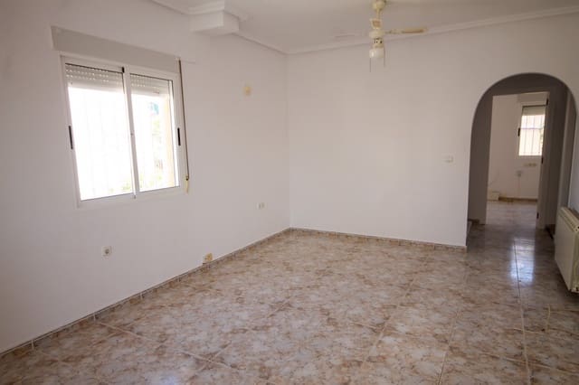 2 sovrum Villa till salu i Blue Lagoon med garage - 185 000 € (Ref: 9777729)