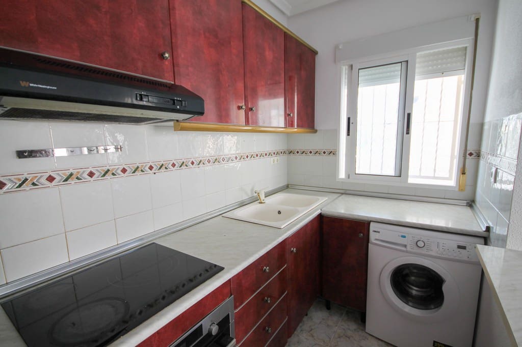 2 makuuhuone Huvila myytävänä paikassa Blue Lagoon mukana 
autotalli - 185 000 € (Ref: 9777729)