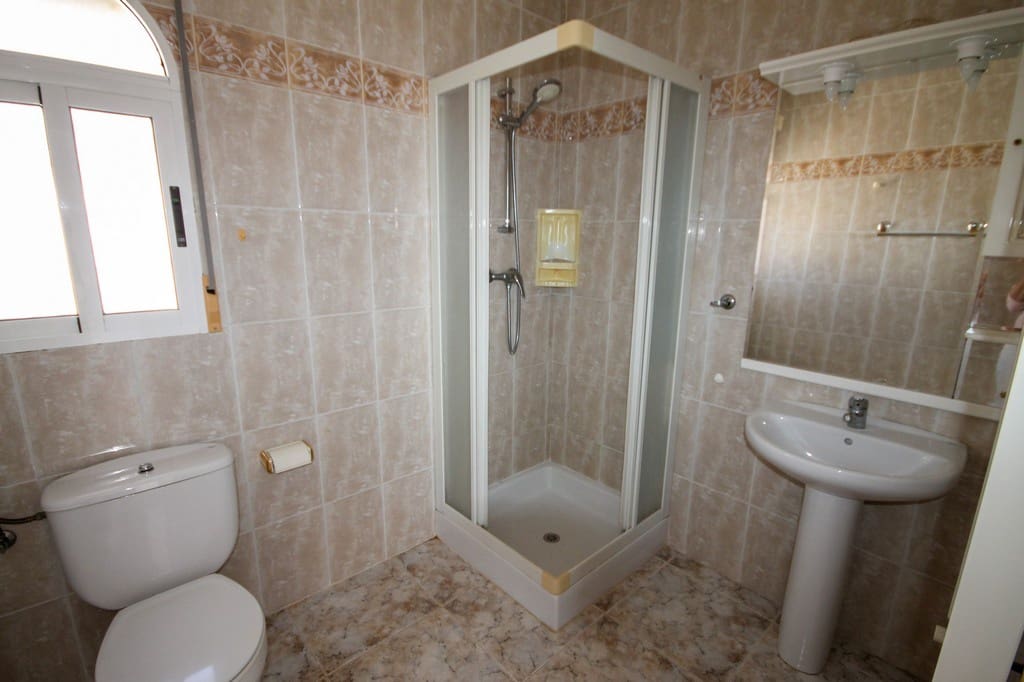 2 makuuhuone Huvila myytävänä paikassa Blue Lagoon mukana 
autotalli - 185 000 € (Ref: 9777729)