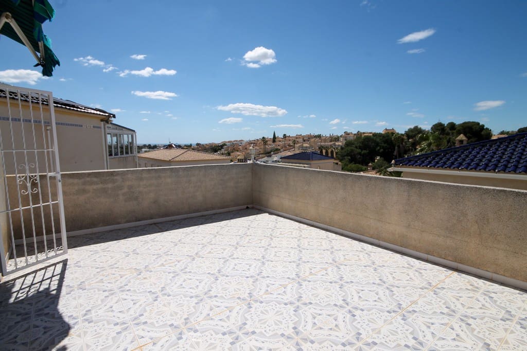 2 makuuhuone Huvila myytävänä paikassa Blue Lagoon mukana 
autotalli - 185 000 € (Ref: 9777729)