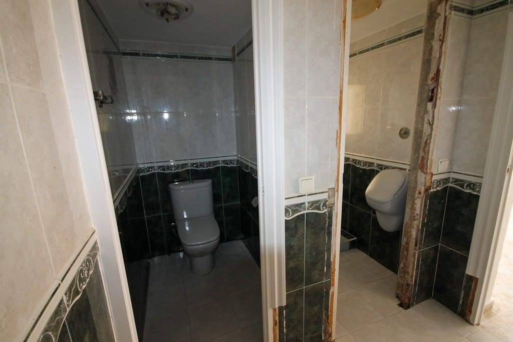 2 makuuhuone Huvila myytävänä paikassa Blue Lagoon mukana 
autotalli - 185 000 € (Ref: 9777729)