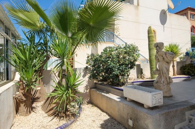 2 sovrum Villa till salu i Blue Lagoon med garage - 185 000 € (Ref: 9777729)