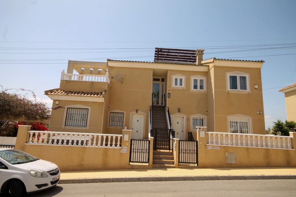 2 bedroom Apartment for sale in San Miguel de Salinas - € 210,000 (Ref: 9807765)