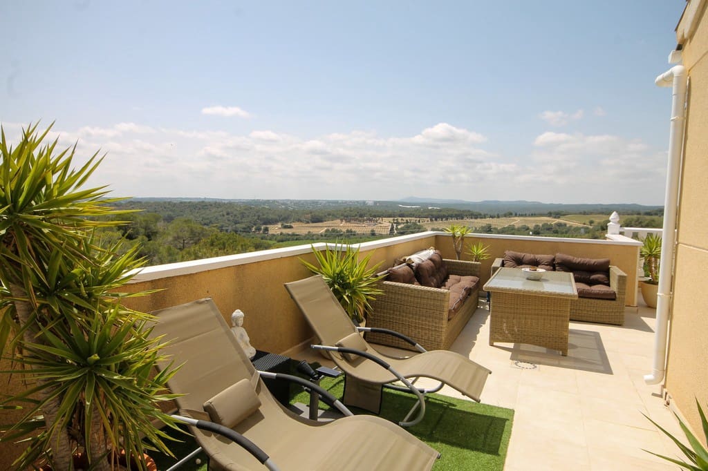 2 bedroom Apartment for sale in San Miguel de Salinas - € 210,000 (Ref: 9807765)