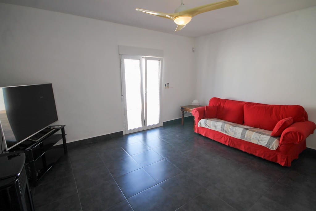 4 Zimmer Villa zu verkaufen in San Miguel de Salinas mit Pool - 395.000 € (Ref: 9833357)