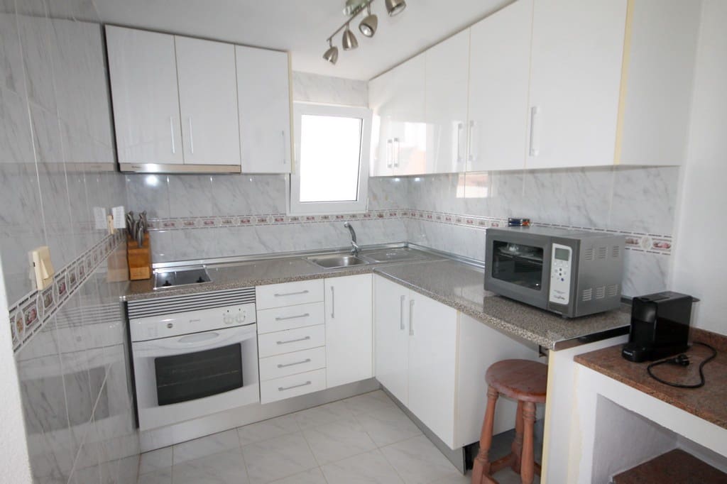 4 Zimmer Villa zu verkaufen in San Miguel de Salinas mit Pool - 395.000 € (Ref: 9833357)