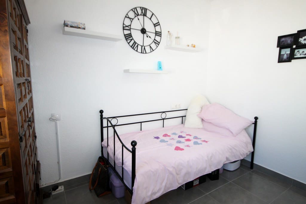 4 Zimmer Villa zu verkaufen in San Miguel de Salinas mit Pool - 395.000 € (Ref: 9833357)
