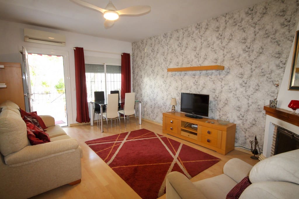 4 slaapkamer Rijtjeshuis te koop in Orihuela Costa met zwembad - € 249.950 (Ref: 9845082)