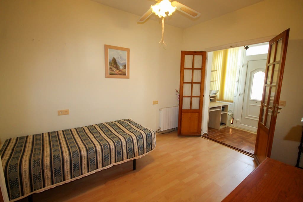 4 slaapkamer Rijtjeshuis te koop in Orihuela Costa met zwembad - € 249.950 (Ref: 9845082)