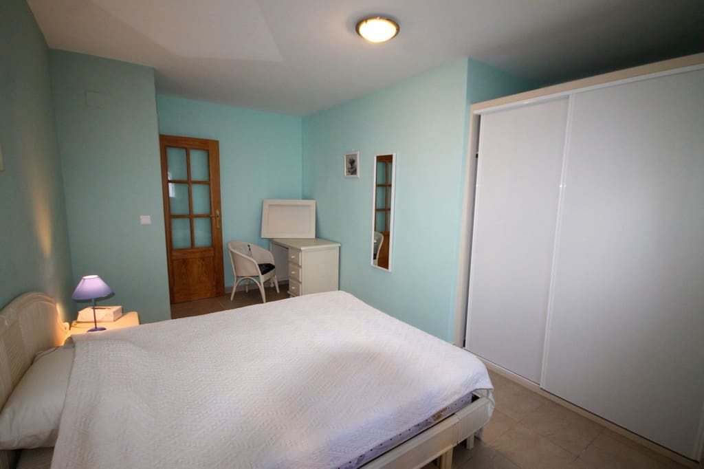 4 slaapkamer Rijtjeshuis te koop in Orihuela Costa met zwembad - € 249.950 (Ref: 9845082)
