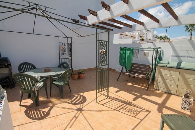 4 slaapkamer Rijtjeshuis te koop in Las Filipinas met zwembad - € 249.950 (Ref: 9845082)