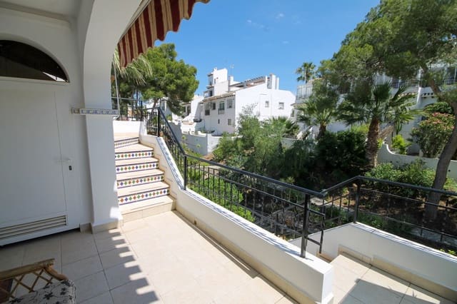 4 slaapkamer Rijtjeshuis te koop in Las Filipinas met zwembad - € 249.950 (Ref: 9845082)