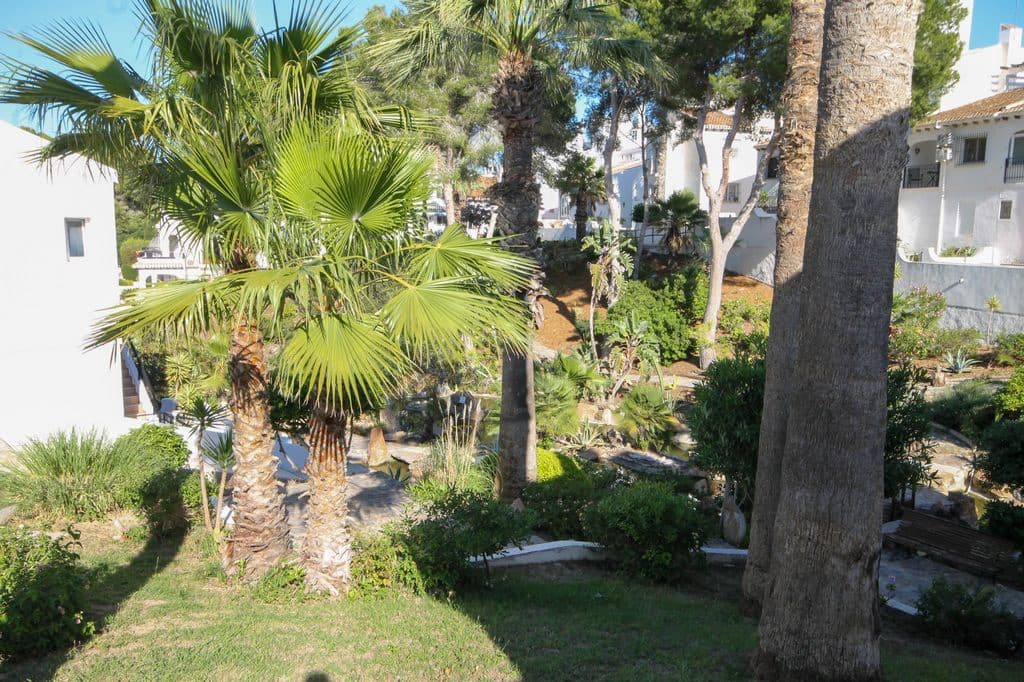 4 slaapkamer Rijtjeshuis te koop in Orihuela Costa met zwembad - € 249.950 (Ref: 9845082)