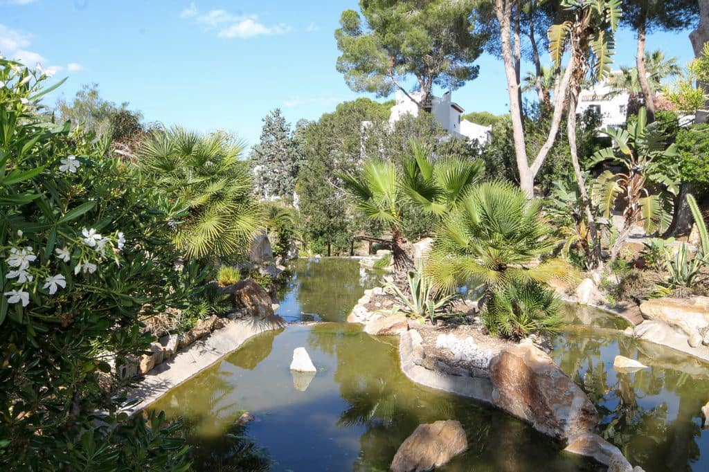 4 slaapkamer Rijtjeshuis te koop in Orihuela Costa met zwembad - € 249.950 (Ref: 9845082)