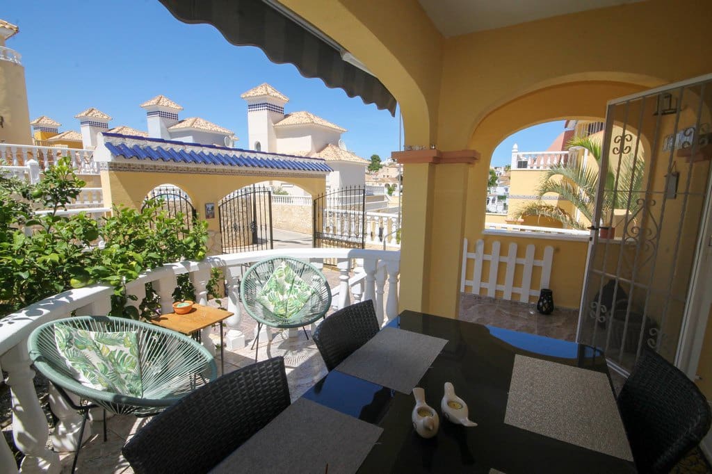 3 soveværelse Byhus til salg i Orihuela Costa med swimmingpool - € 255.000 (Ref: 9851688)
