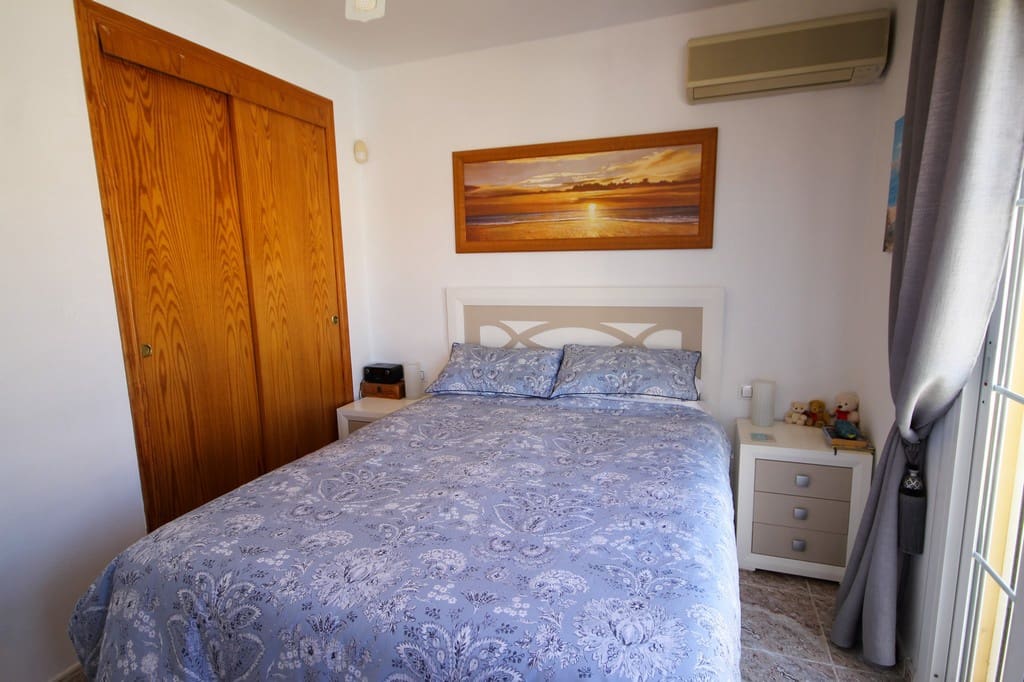 3 soveværelse Byhus til salg i Orihuela Costa med swimmingpool - € 255.000 (Ref: 9851688)