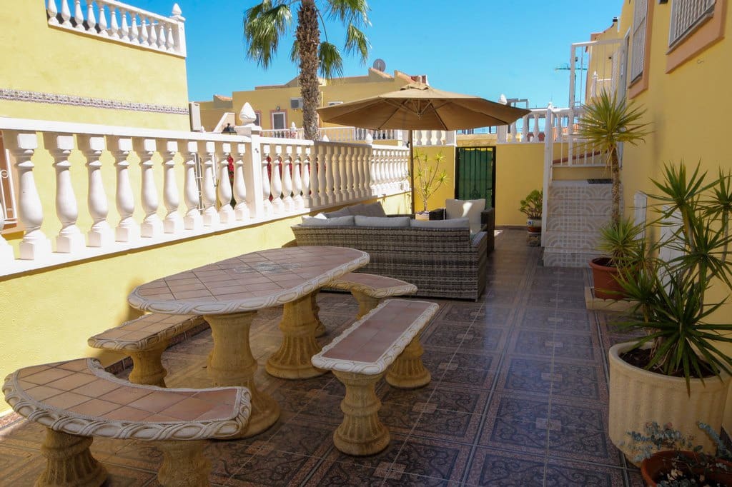 3 soveværelse Byhus til salg i Orihuela Costa med swimmingpool - € 255.000 (Ref: 9851688)