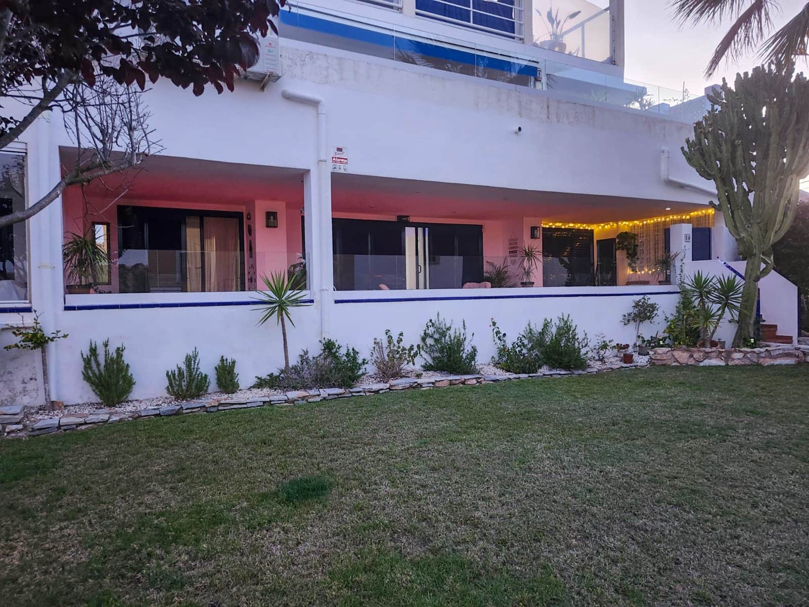 2 makuuhuone Huoneisto myytävänä paikassa Orihuela Costa mukana uima-altaan - 234 950 € (Ref: 9855056)