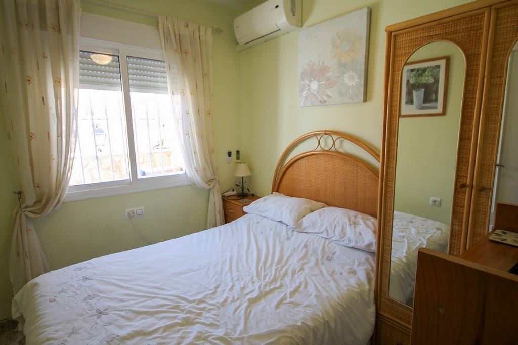 3 soveværelse Rækkehus til salg i Orihuela Costa med swimmingpool - € 225.000 (Ref: 9866678)
