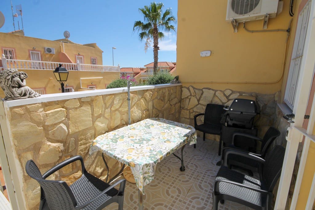 3 soveværelse Rækkehus til salg i Orihuela Costa med swimmingpool - € 225.000 (Ref: 9866678)