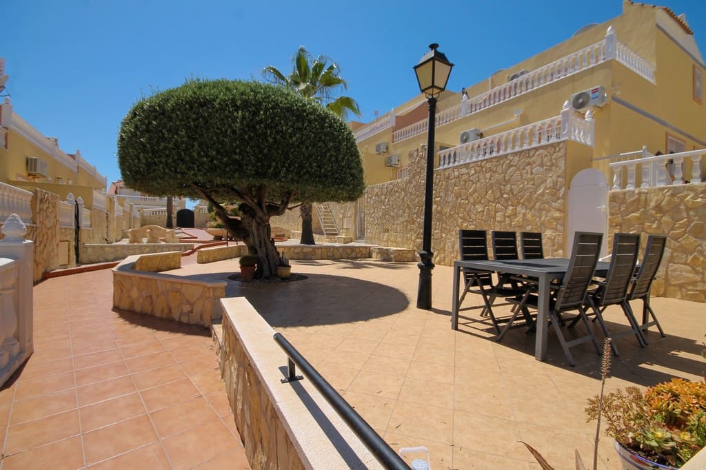 3 soveværelse Rækkehus til salg i Orihuela Costa med swimmingpool - € 225.000 (Ref: 9866678)
