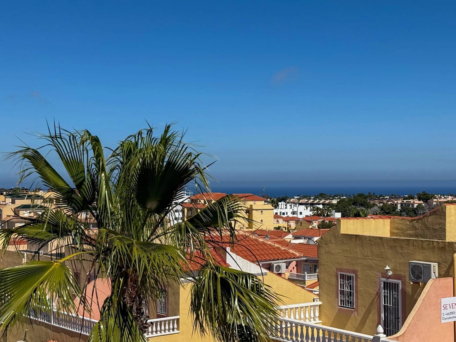 3 soveværelse Rækkehus til salg i Orihuela Costa med swimmingpool - € 225.000 (Ref: 9866678)