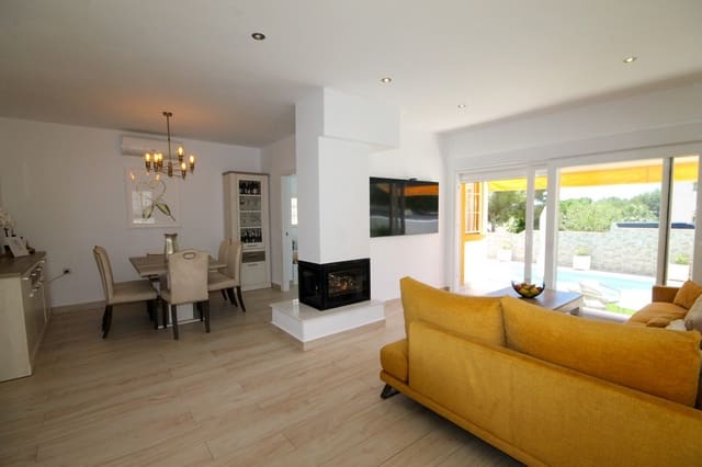 3 slaapkamer Villa te koop in Lomas de Cabo Roig - Los Dolses, Orihuela - € 549.995 (Ref: 9877993)