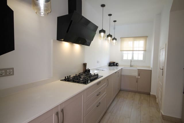 3 slaapkamer Villa te koop in Lomas de Cabo Roig - Los Dolses, Orihuela - € 549.995 (Ref: 9877993)