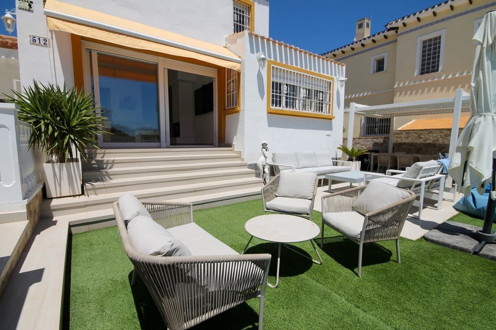 3 makuuhuone Huvila myytävänä paikassa Orihuela Costa - 549 995 € (Ref: 9877993)
