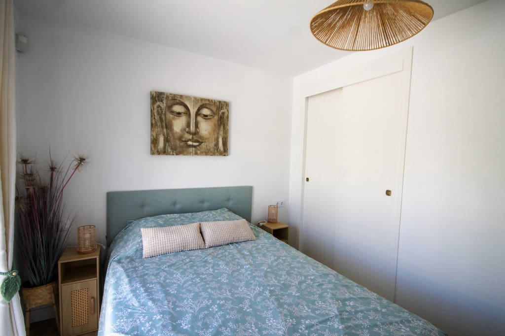 2 slaapkamer Halfvrijstaande villa te koop in San Miguel de Salinas met zwembad garage - € 215.000 (Ref: 9877994)
