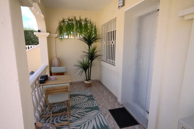 2 slaapkamer Halfvrijstaande villa te koop in Las Filipinas met zwembad garage - € 215.000 (Ref: 9877994)