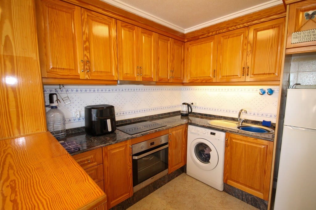 2 sypialnia Dom blizniak na sprzedaż w Orihuela Costa z basenem - 215 000 € (Ref: 9915304)