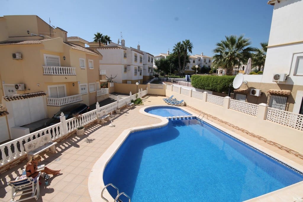 2 sypialnia Dom blizniak na sprzedaż w Orihuela Costa z basenem - 215 000 € (Ref: 9915304)