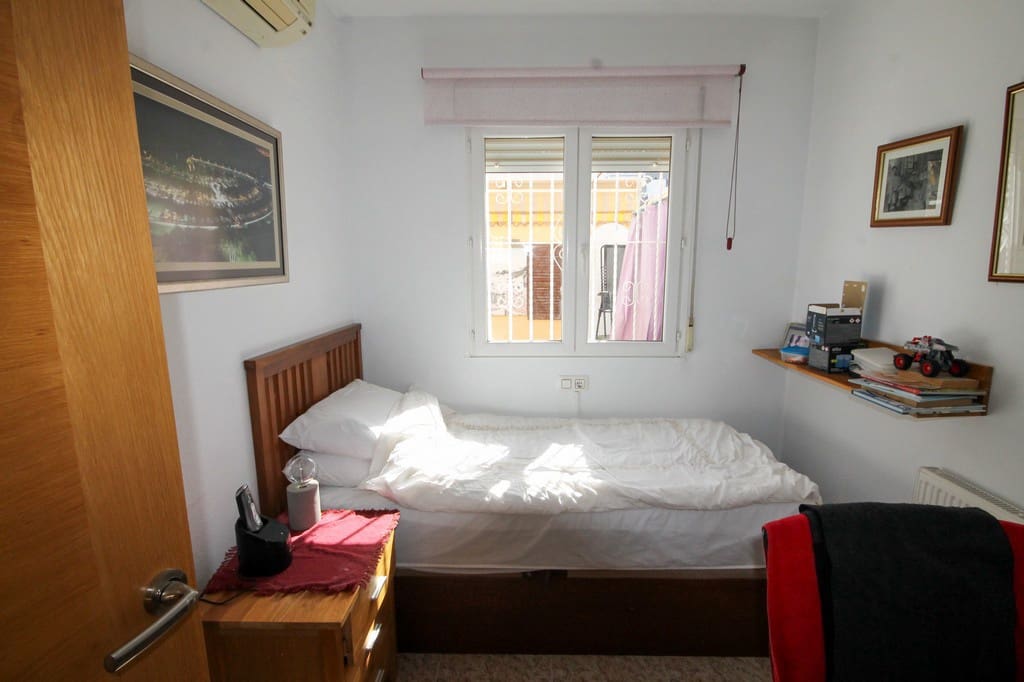 3 soveværelse Rækkehus til salg i Orihuela Costa med garage - € 255.000 (Ref: 9926872)