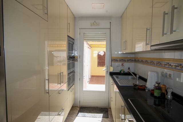 3 soveværelse Rækkehus til salg i Blue Lagoon med garage - € 255.000 (Ref: 9926872)