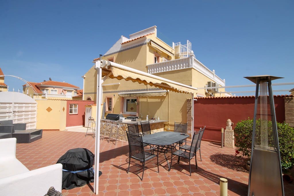 3 soveværelse Rækkehus til salg i Orihuela Costa med garage - € 255.000 (Ref: 9926872)