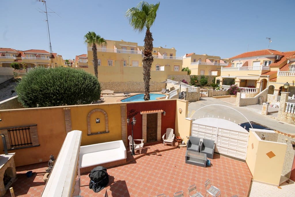 3 soveværelse Rækkehus til salg i Orihuela Costa med garage - € 255.000 (Ref: 9926872)