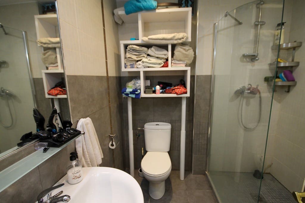 3 bedroom Apartment for sale in Orihuela Costa - € 150,000 (Ref: 9933646)