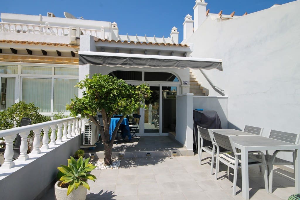 1 bedroom Townhouse for sale in Orihuela Costa - € 125,000 (Ref: 9935709)
