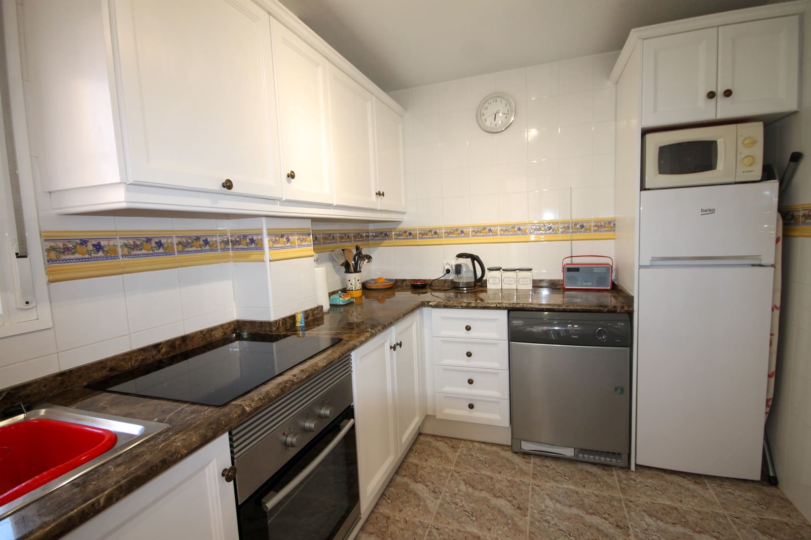 2 Zimmer Apartment zu verkaufen in Orihuela Costa mit Pool - 158.000 € (Ref: 9993859)
