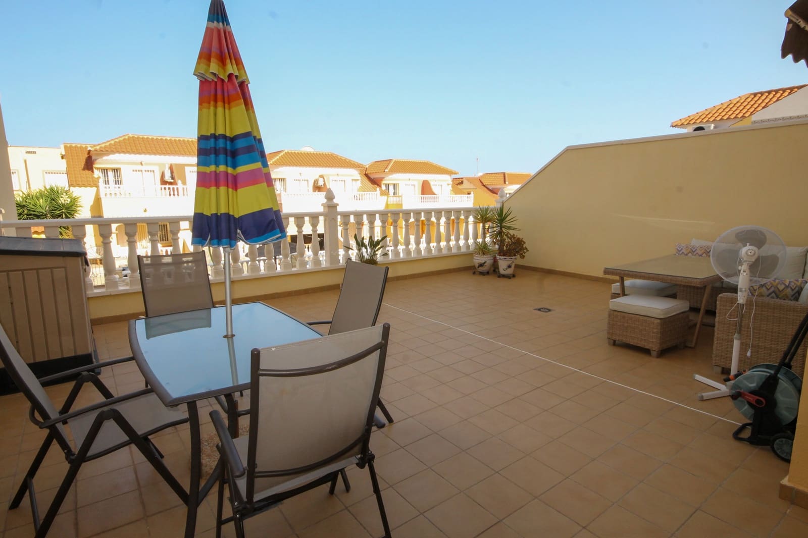 2 Zimmer Apartment zu verkaufen in Orihuela Costa mit Pool - 158.000 € (Ref: 9993859)