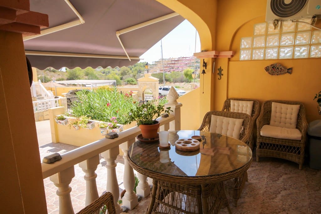 4 camera da letto Villetta a Schiera in vendita in Orihuela Costa - 225.000 € (Rif: 9993860)