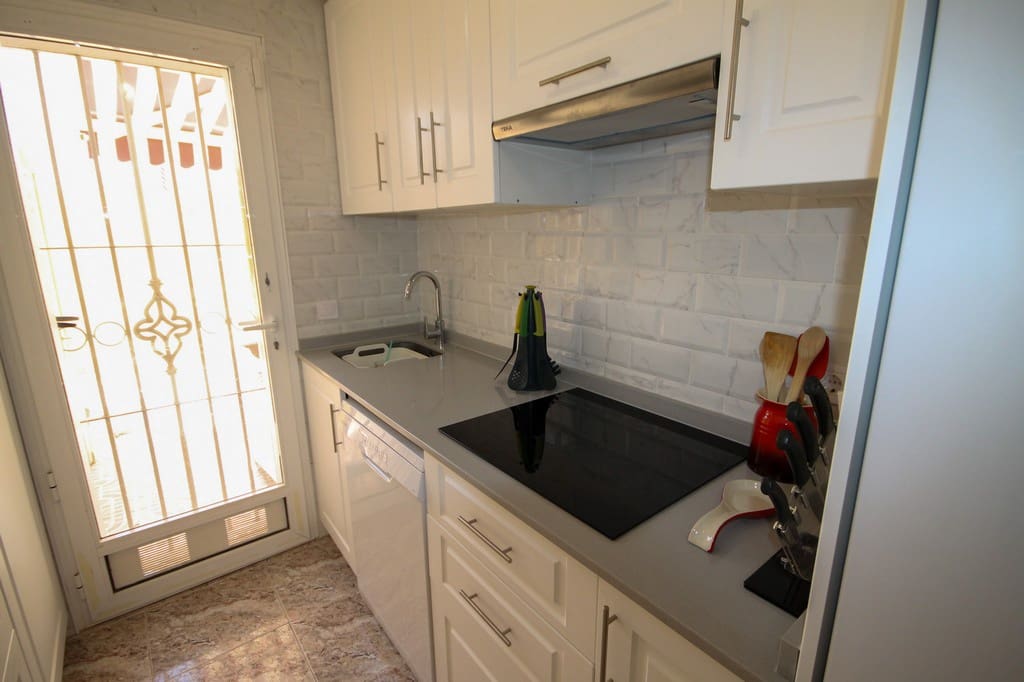 4 camera da letto Villetta a Schiera in vendita in Orihuela Costa - 225.000 € (Rif: 9993860)