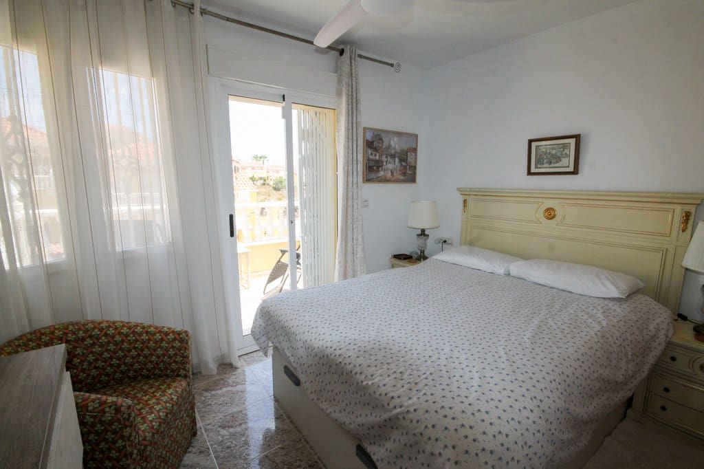4 camera da letto Villetta a Schiera in vendita in Orihuela Costa - 225.000 € (Rif: 9993860)