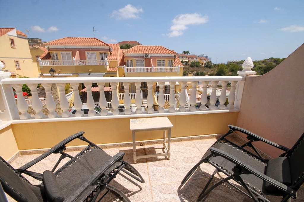 4 camera da letto Villetta a Schiera in vendita in Orihuela Costa - 225.000 € (Rif: 9993860)