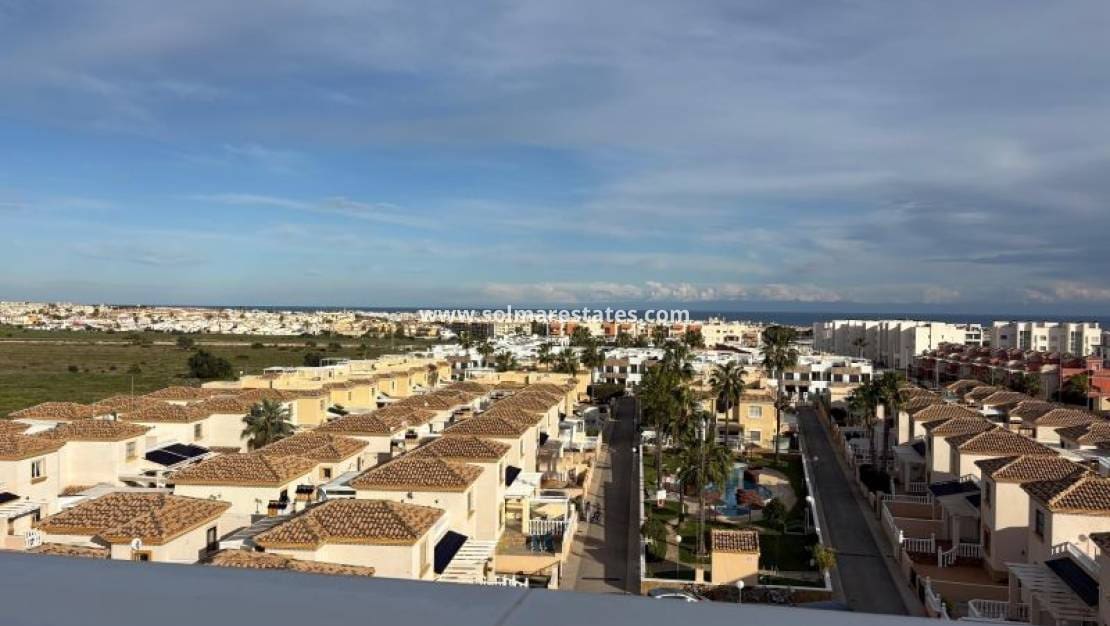 3 soverom Leilighet til salgs i Villamartin med svømmebasseng - € 390 000 (Ref: 10000562)