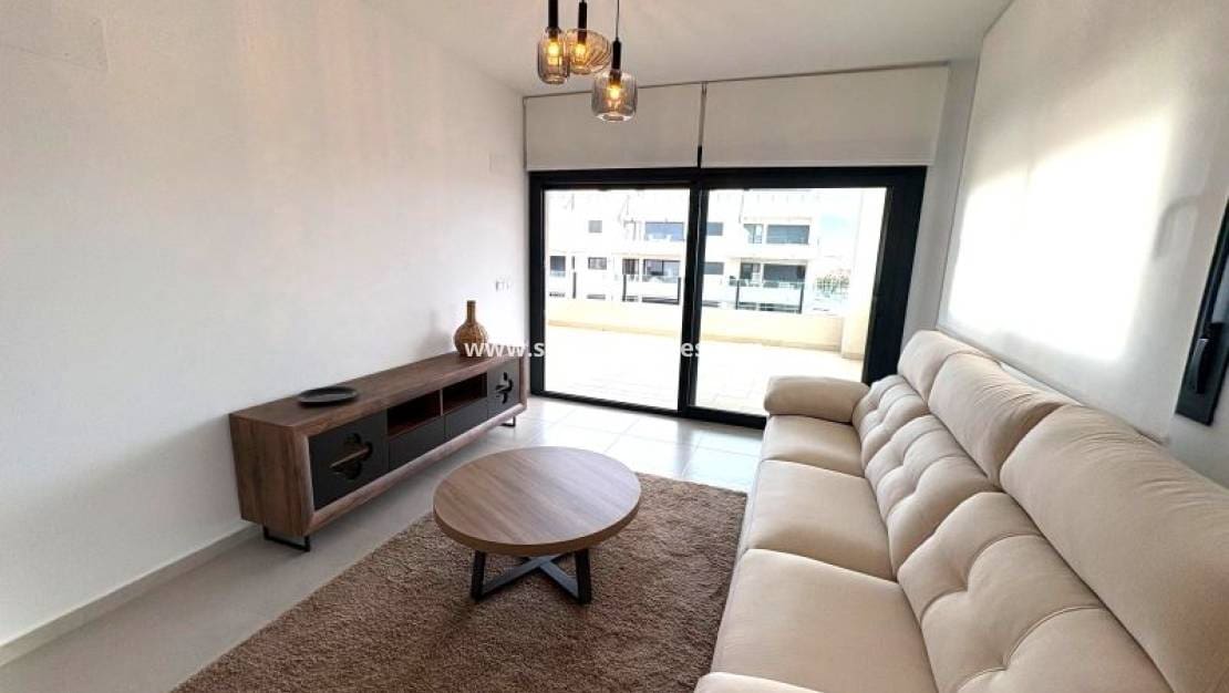 3 soverom Leilighet til salgs i Villamartin med svømmebasseng - € 390 000 (Ref: 10000562)